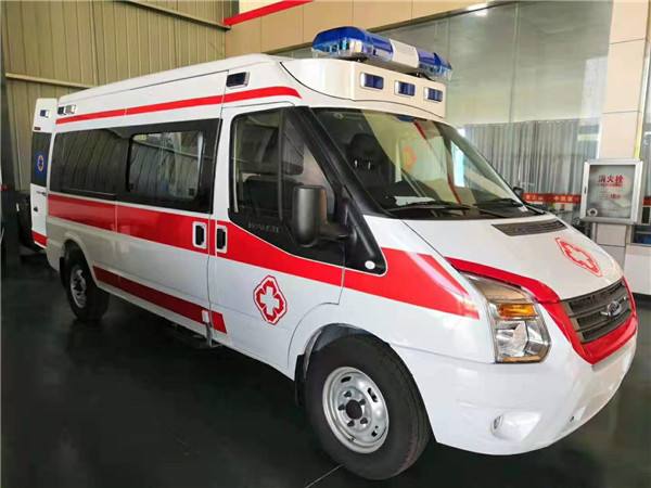 曲周县福特V362救护车